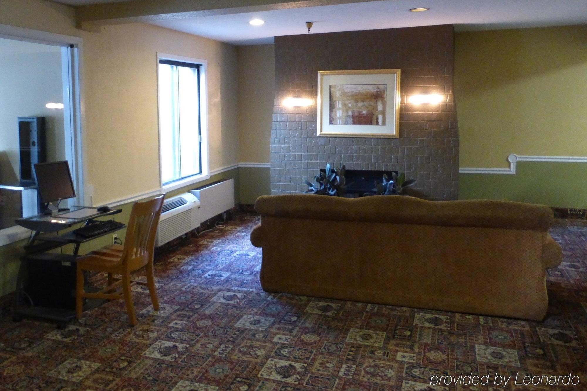 Norwood Inn And Suites - Minneapolis-St Paul רוזוויל מראה חיצוני תמונה