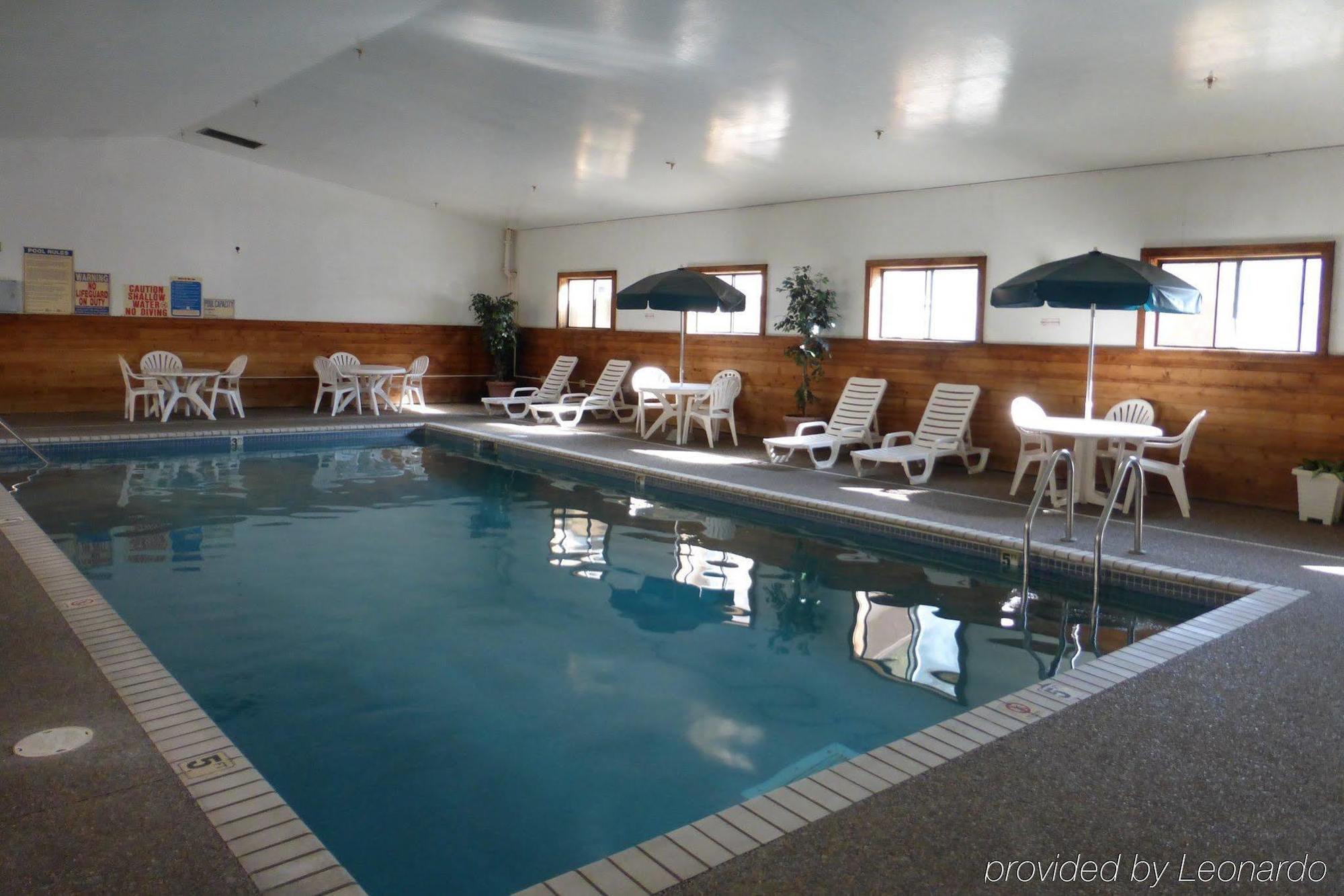Norwood Inn And Suites - Minneapolis-St Paul רוזוויל מראה חיצוני תמונה