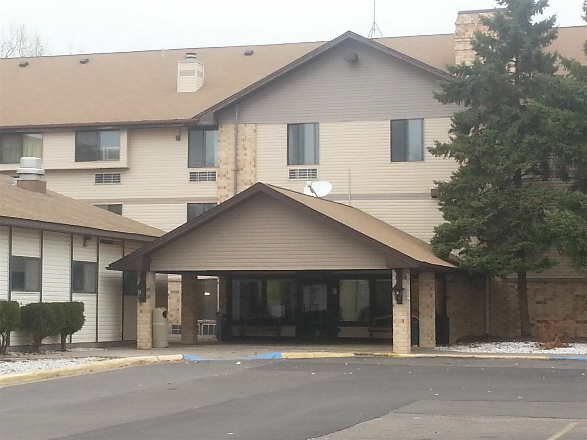 Norwood Inn And Suites - Minneapolis-St Paul רוזוויל מראה חיצוני תמונה