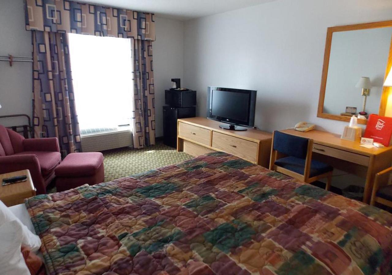 Norwood Inn And Suites - Minneapolis-St Paul רוזוויל מראה חיצוני תמונה
